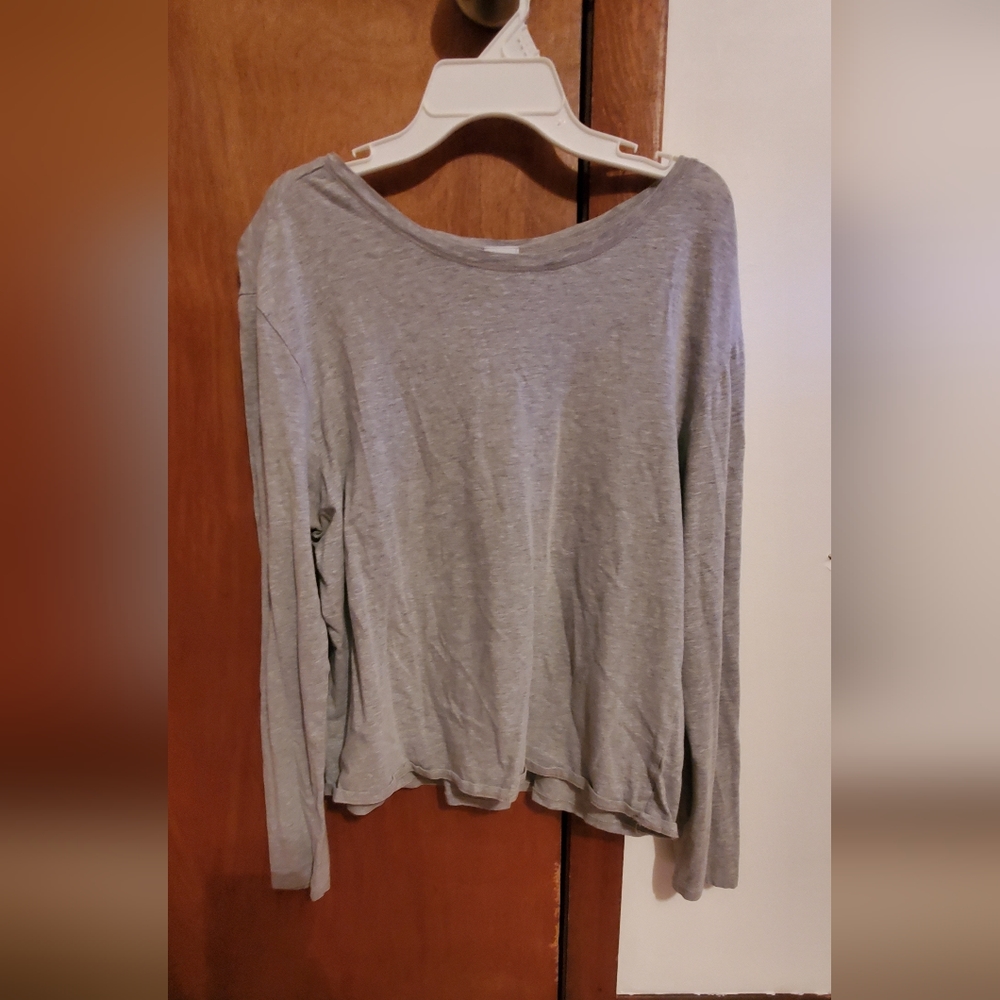 kid's XL grey long sleeve